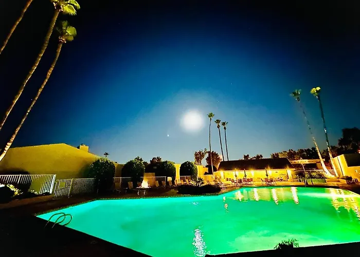 Paradise Escape-close To Old Town, Next To Pool & Hot Tub Scottsdale