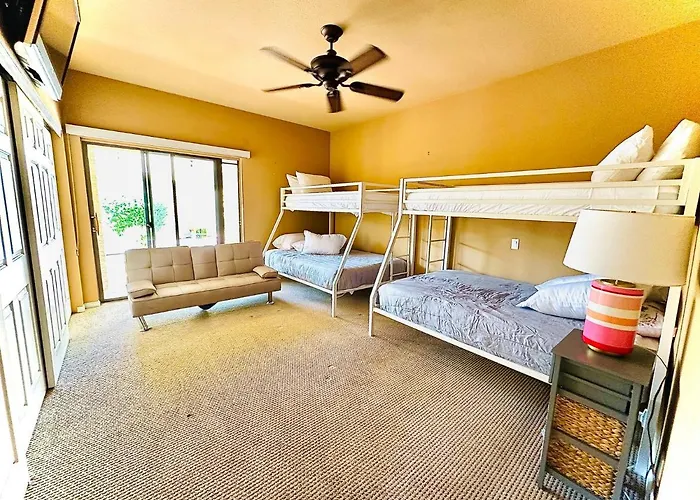 Paradise Escape-close To Old Town, Next To Pool & Hot Tub Holiday home *