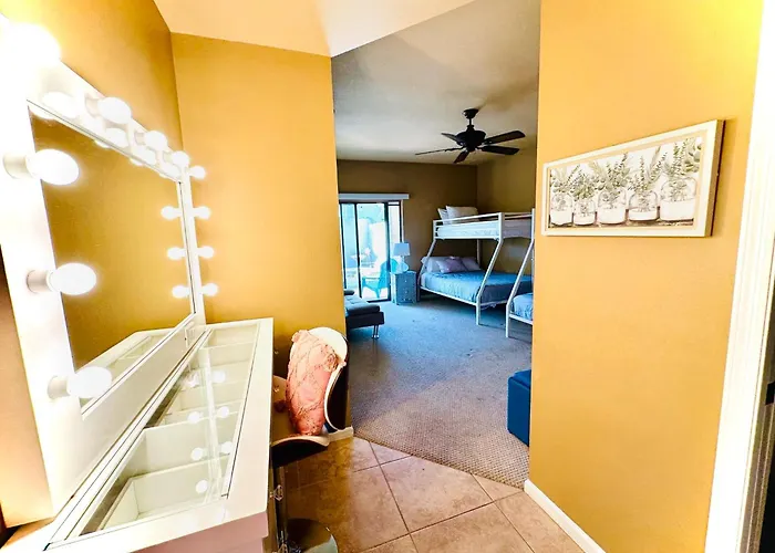 Paradise Escape-close To Old Town, Next To Pool & Hot Tub *