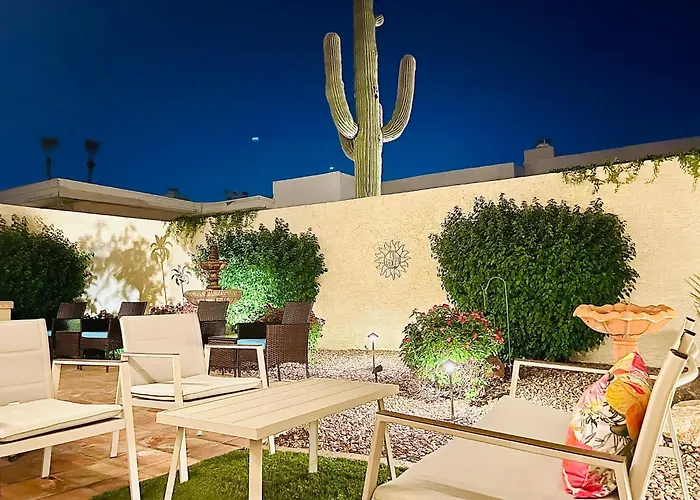 Holiday home Paradise Escape-close To Old Town, Next To Pool & Hot Tub